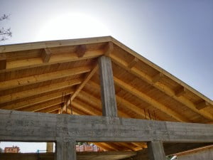 גג רעפים גושני בסגנון כפרי