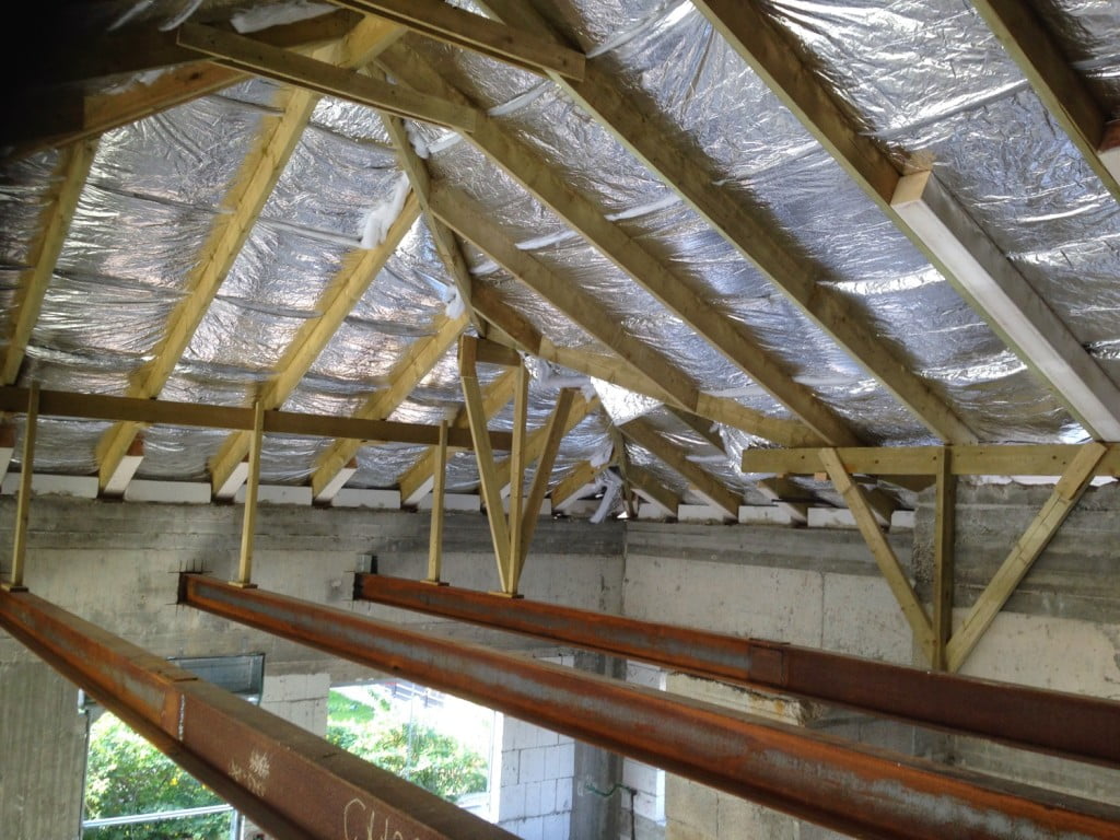 גג רעפים כפרי