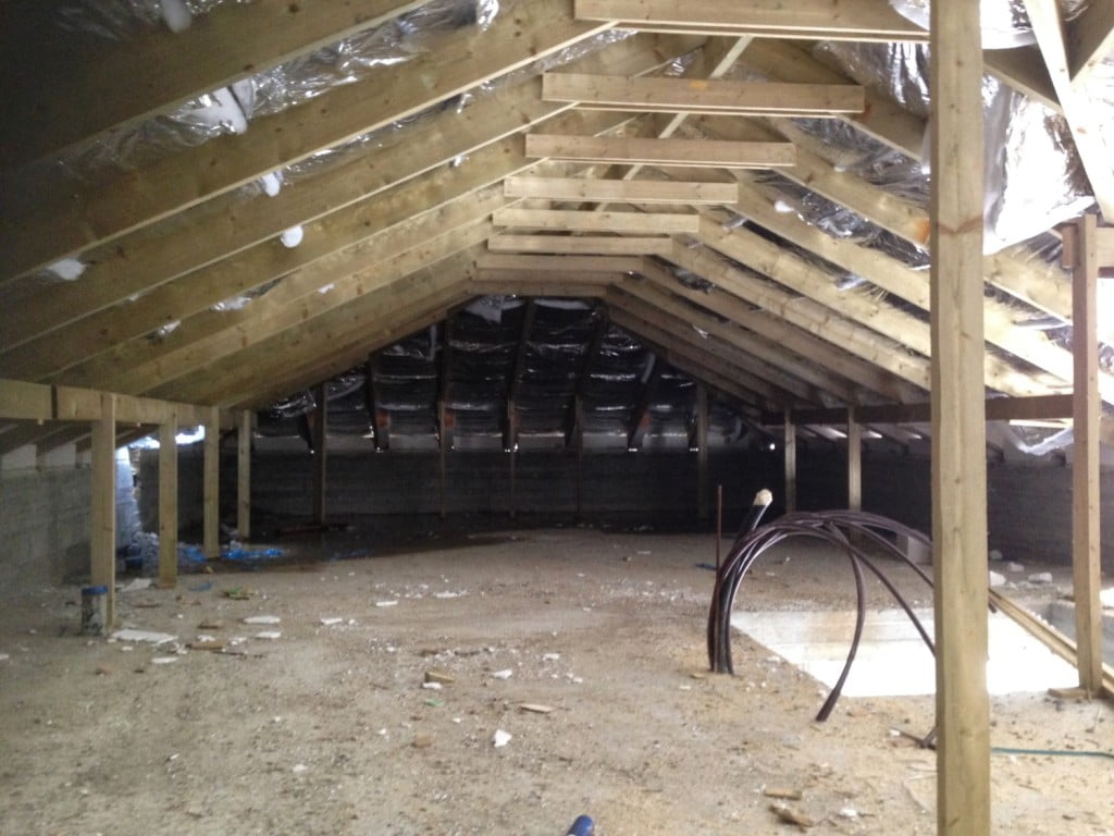 גג רעפים כפרי