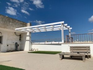 פרגולת סוכה מעץ אורן מוקצע