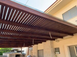 נגר גגות ופרגולות