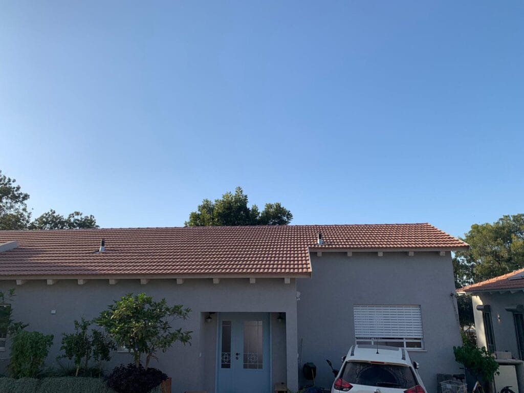 גג רעפים חשוף